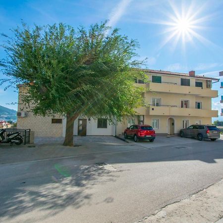 Apartment Zdravko Omiš Exterior foto
